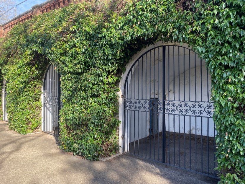 Figure 213 Arches under Petersham Road