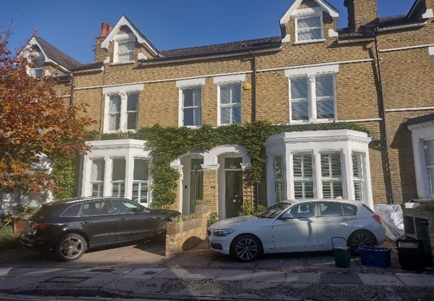 Figure 178 Example of front garden parking in Halford Road