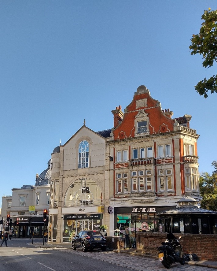 Figure 25 Lower George Street and The Square