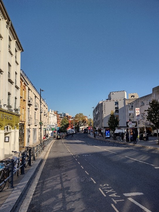 Figure 40 The Quadrant with Richmond Station on the right and Kew Road in the distance