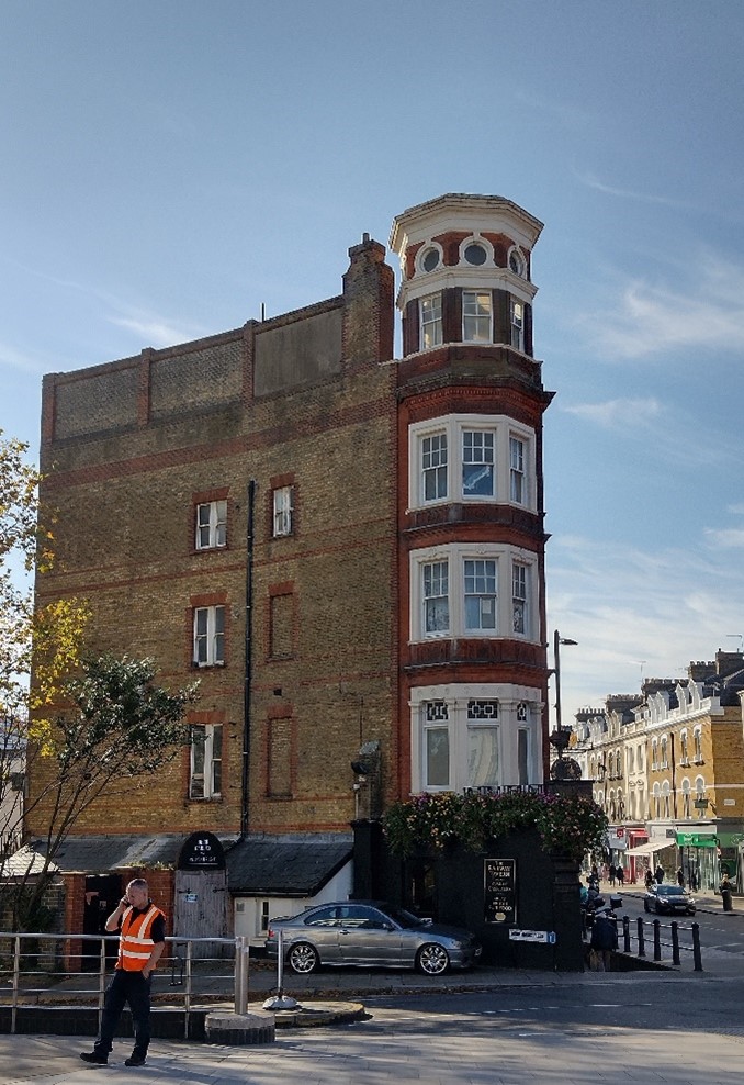 Figure 59 The Railway Tavern side elevation facing Drummonds Place