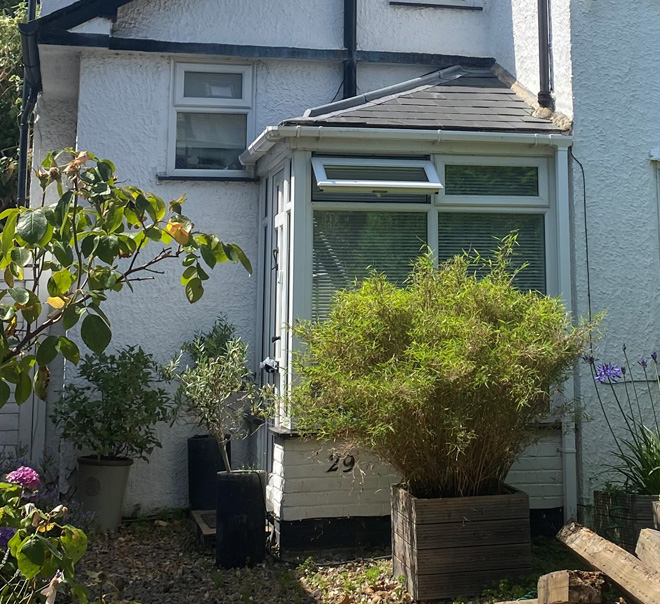 Figure 46 Modern enclosed porch at 29 Kings Road