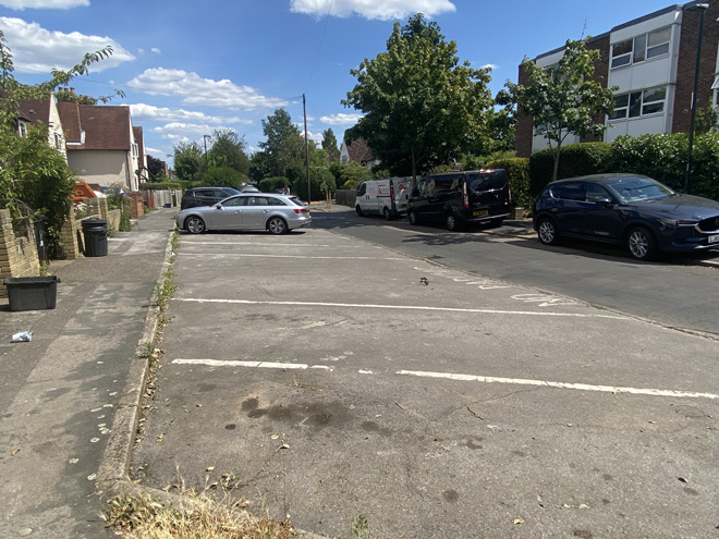 Figure 57 Parking bays in Mays Road