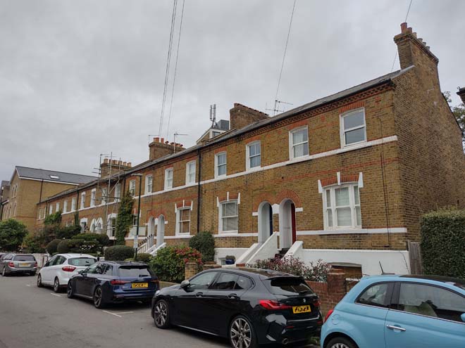 Fig. 10: Raised terracr with Queens House breaking over the roofline behind