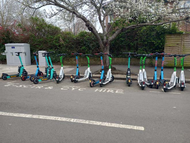 Figure 128: E-scooters on Nassau Road